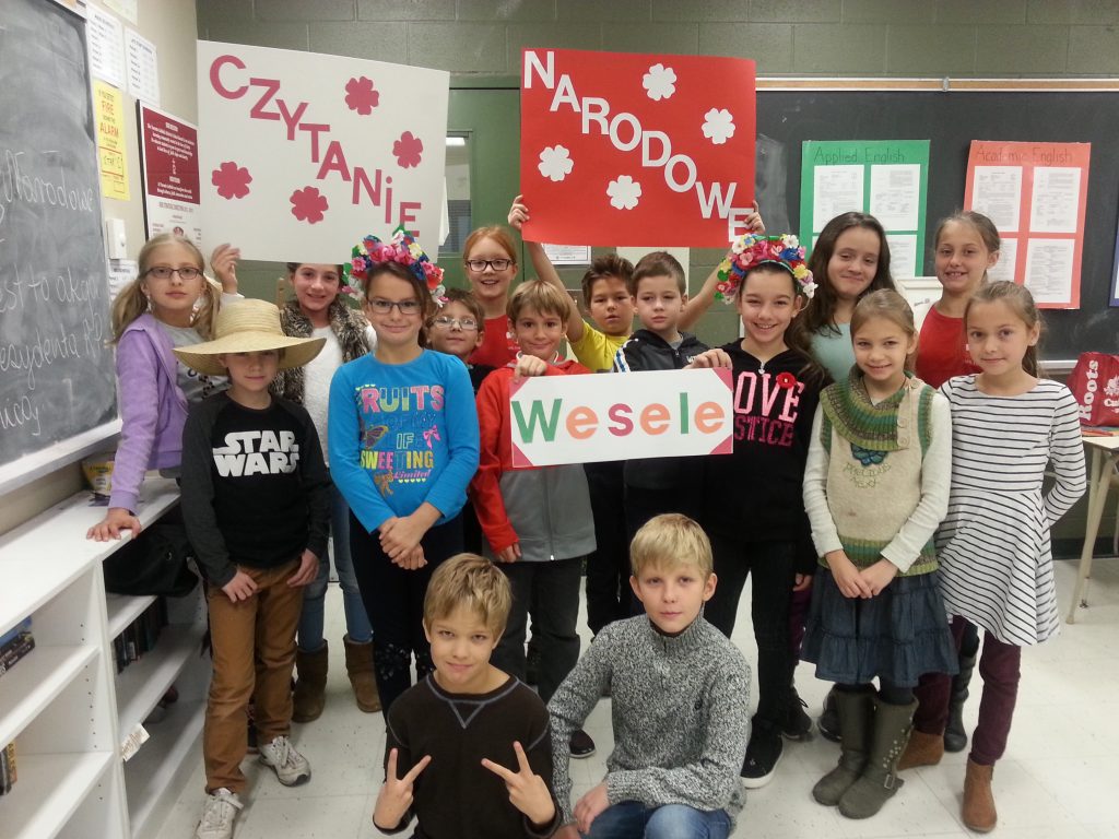 Narodowe czytanie „Wesela” w klasie IV b