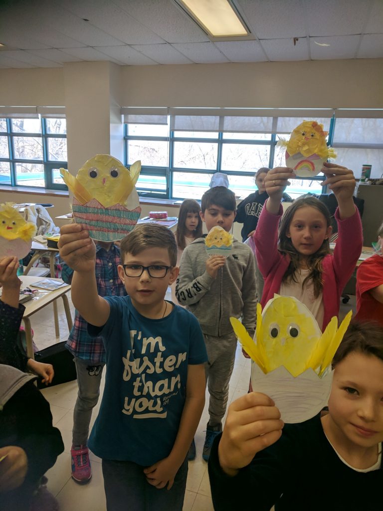 Zapachniało wiosną i świętami w klasie II SP