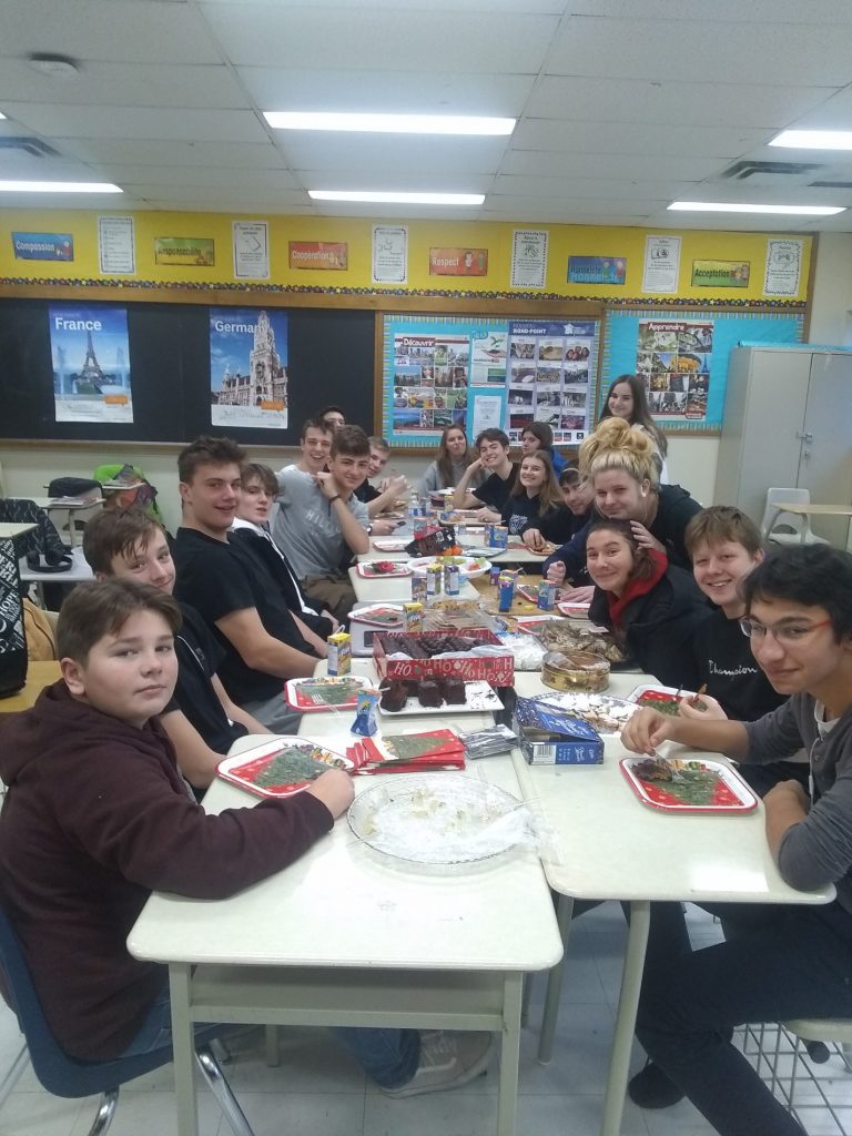 SPOTKANIE ŚWIĄTECZNE W KLASIE I LO