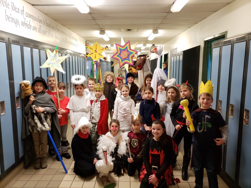 Tradycje karnawałowe – przedstawienie klasy III SP