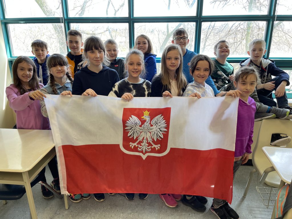 ŚWIĘTO FLAGI – KLASA IV B