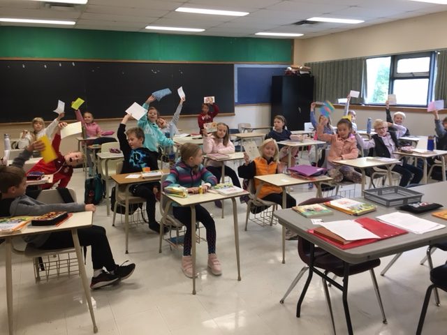 „POZDRAWIAM CIEBIE. ŻYCZĘ TOBIE…”