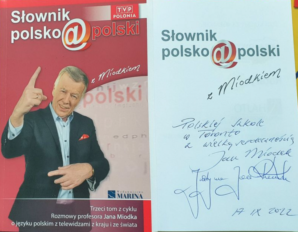 PAMIĄTKOWA KSIĄŻKA „SŁOWNIK POLSKO-POLSKI” Z DEDYKACJĄ PROFESORA MIODKA