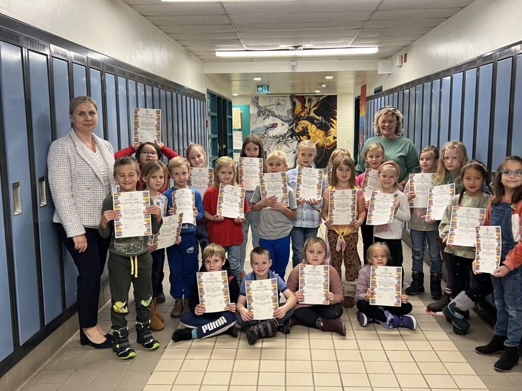 PASOWANIE NA CZYTELNIKA BIBLIOTEKI SZKOLNEJ
