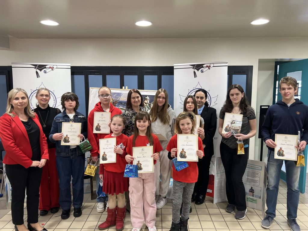 WRĘCZENIE NAGRÓD I DYPLOMÓW LAUREATOM KONKURSU LITERACKIEGO “WIERSZ O PATRONIE”